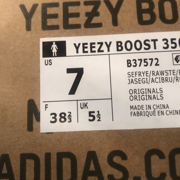 YEEZY BOOST 350 - Picture 11 of 14